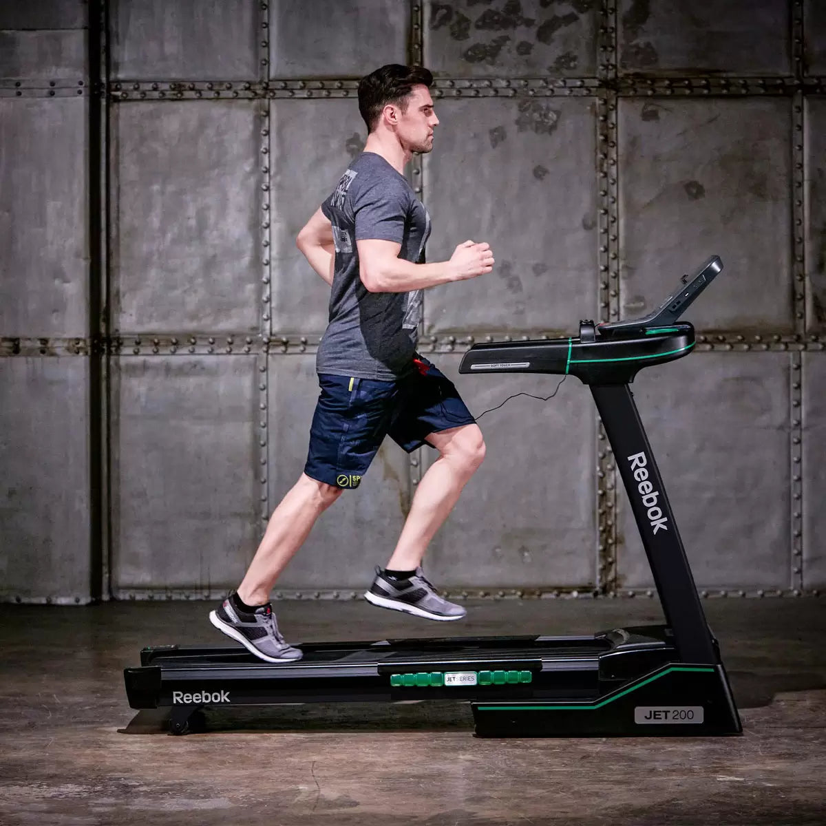 Reebok Jet 200 Series Treadmill – High Quality Home Fitness Treadmill