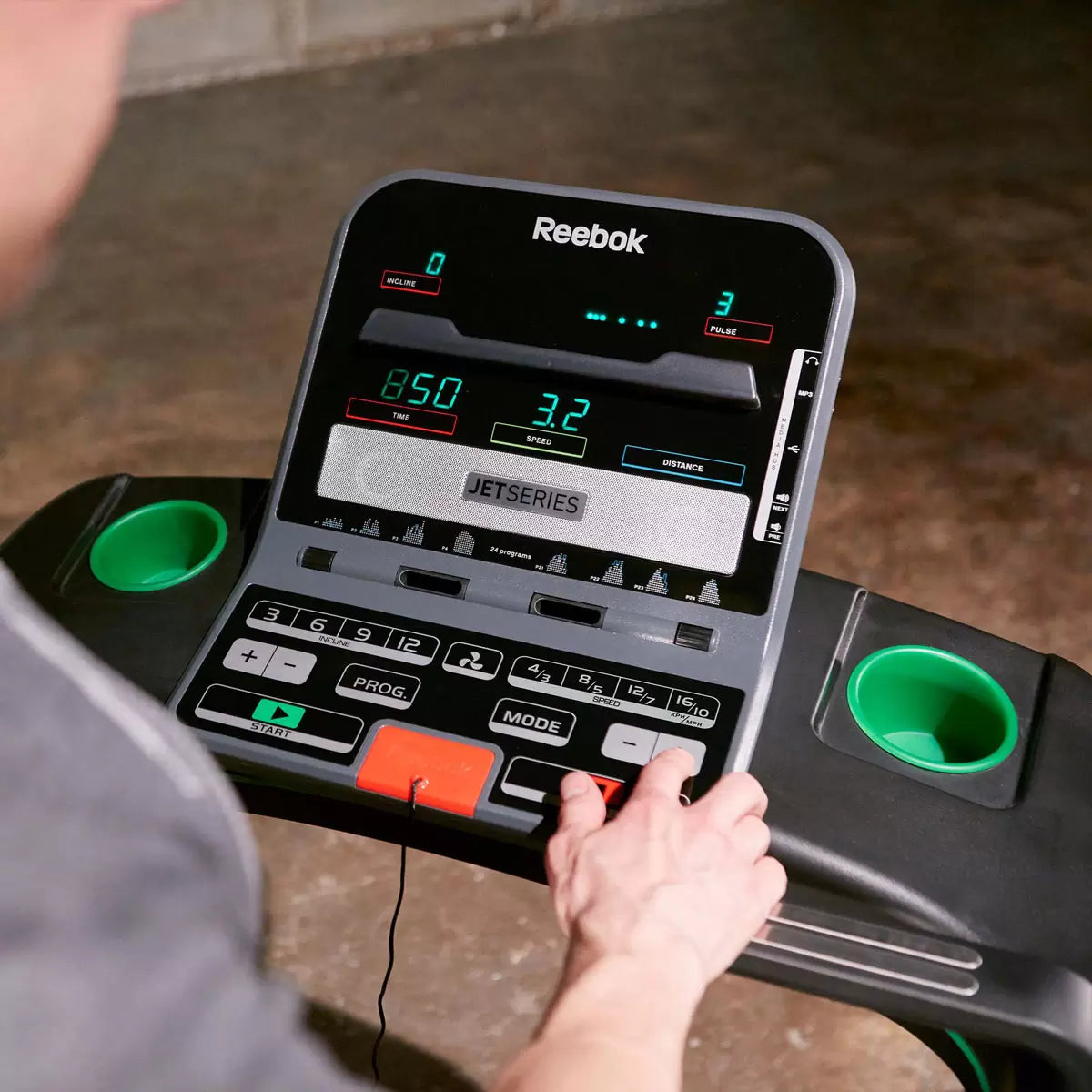 Reebok Jet 200 Series Treadmill – High Quality Home Fitness Treadmill